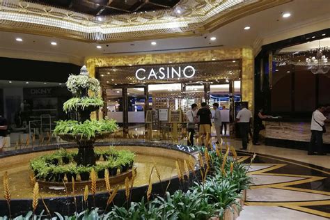 AMLC flags risks from casino junkets .
